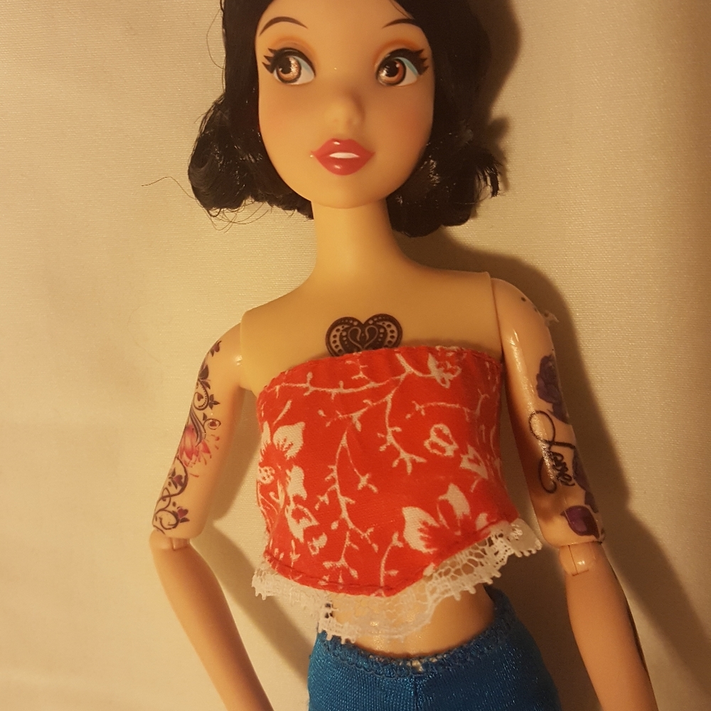 Barbie Snow White